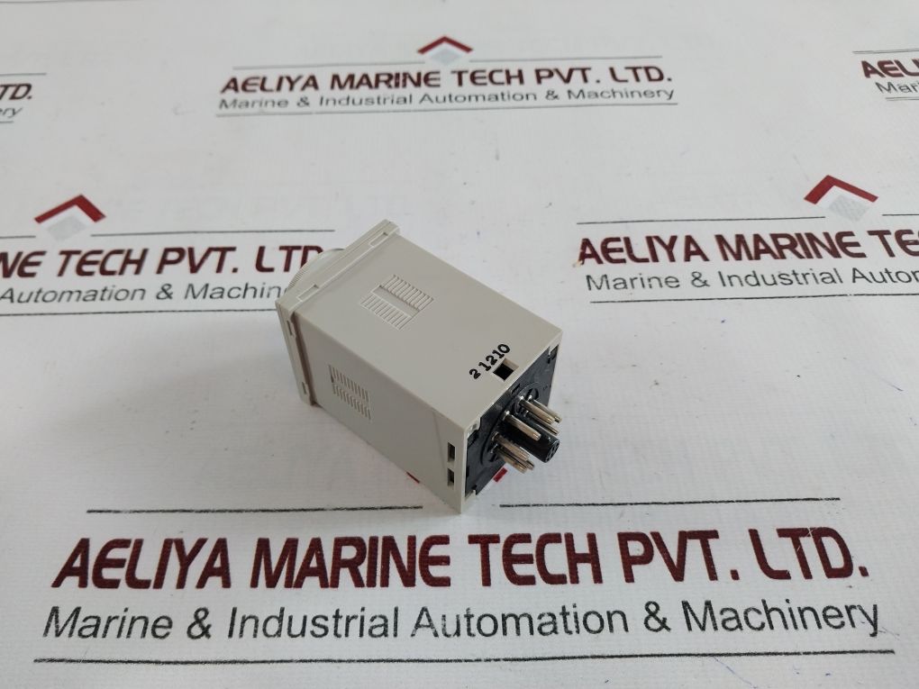 Omron H3Bh-8 Timer 0.5 To 10 Sec 200/220/240Vac