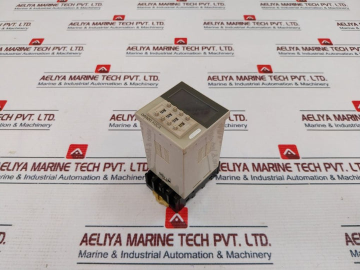 Omron H3Ca-8 Solid State Timer With Pf085A Base 50/60Hz