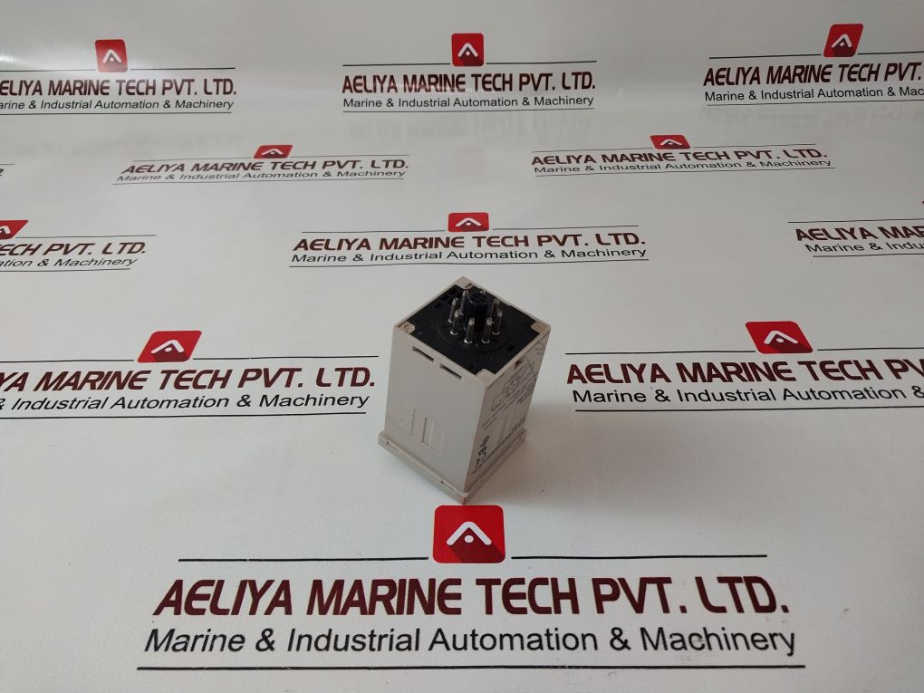 Omron H3Ca-8H Timer 100/110/120Vac~ 50/60Hz