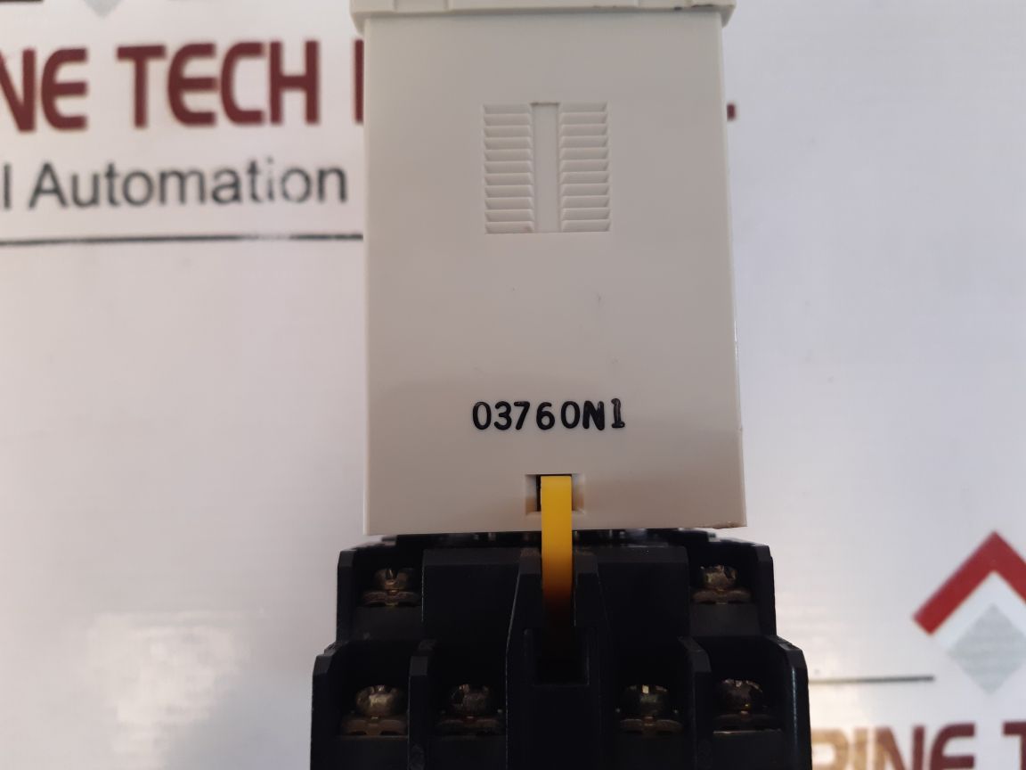 Omron H3Ca-a-306 Relay Timer With Base