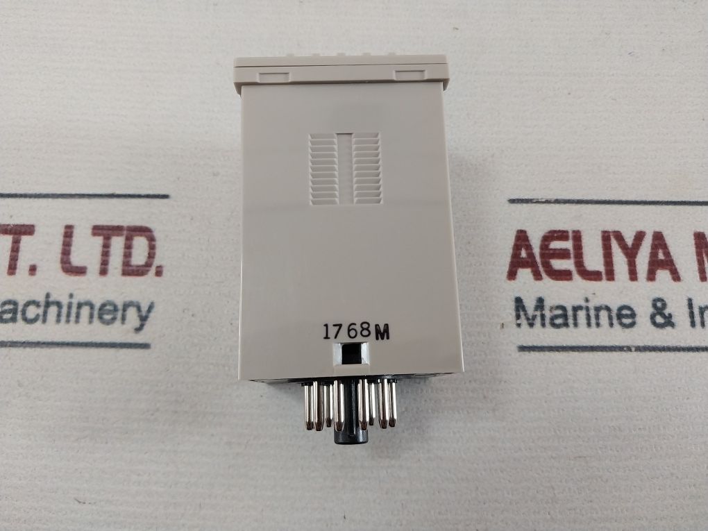 Omron H3Ca-a Timer 250V