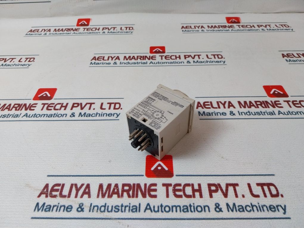 Omron H3Cr-a-315 Timer 0.05S-300H 50/60Hz/12-48 Vdc