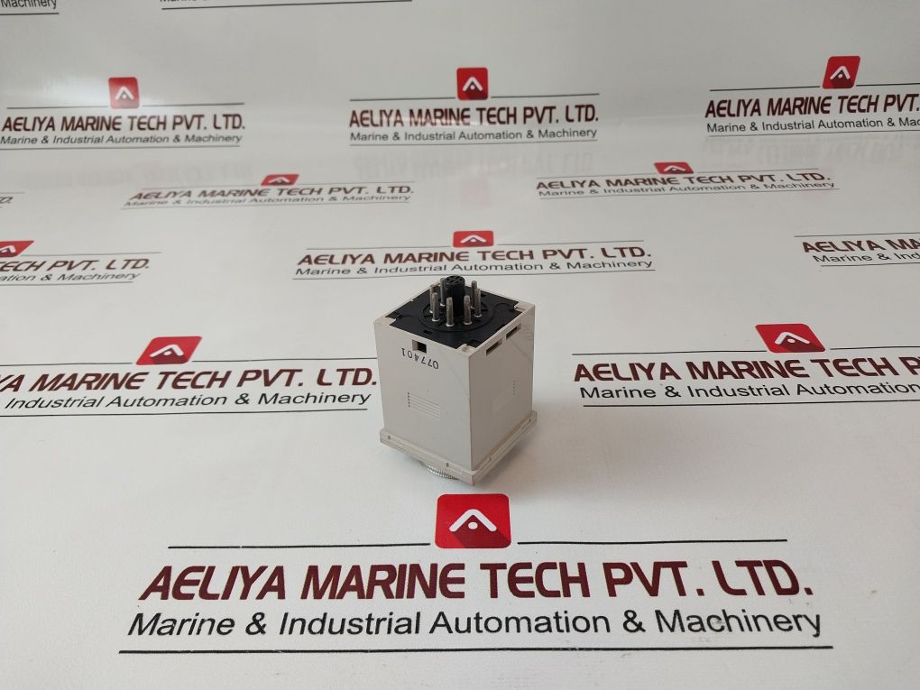 Omron H3Cr-a8 Timer 24Vdc/Ac 50/60Hz