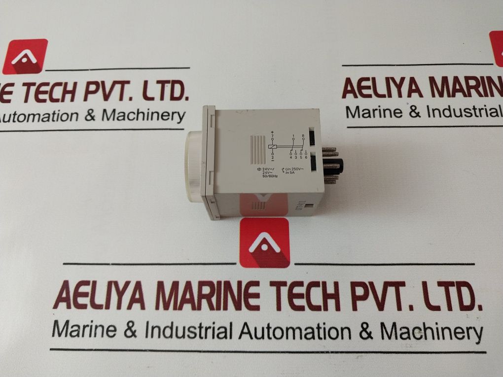 Omron H3Cr-a8 Timer 24Vdc/Ac 50/60Hz