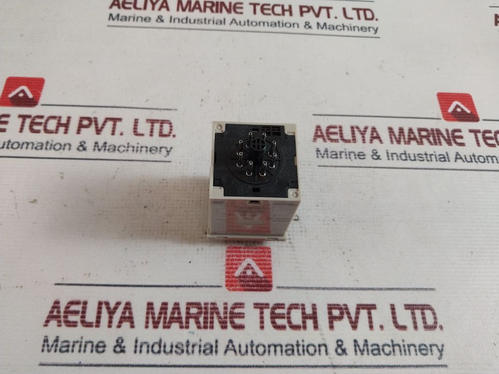 Omron H3Cr-a8 Timer 24-48Vac