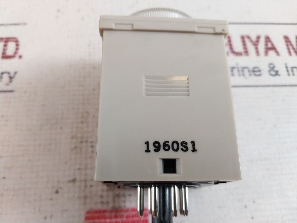 Omron H3Cr-a8 Timer 24-48Vac