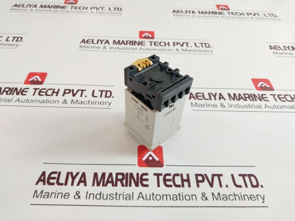 Omron H3Cr-a8 Timer 0-1.2 Min Mode: A With Base