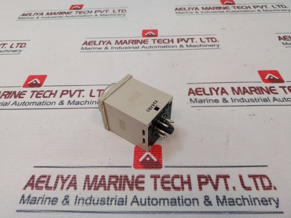 Omron H3Cr-a8 Timer 30V