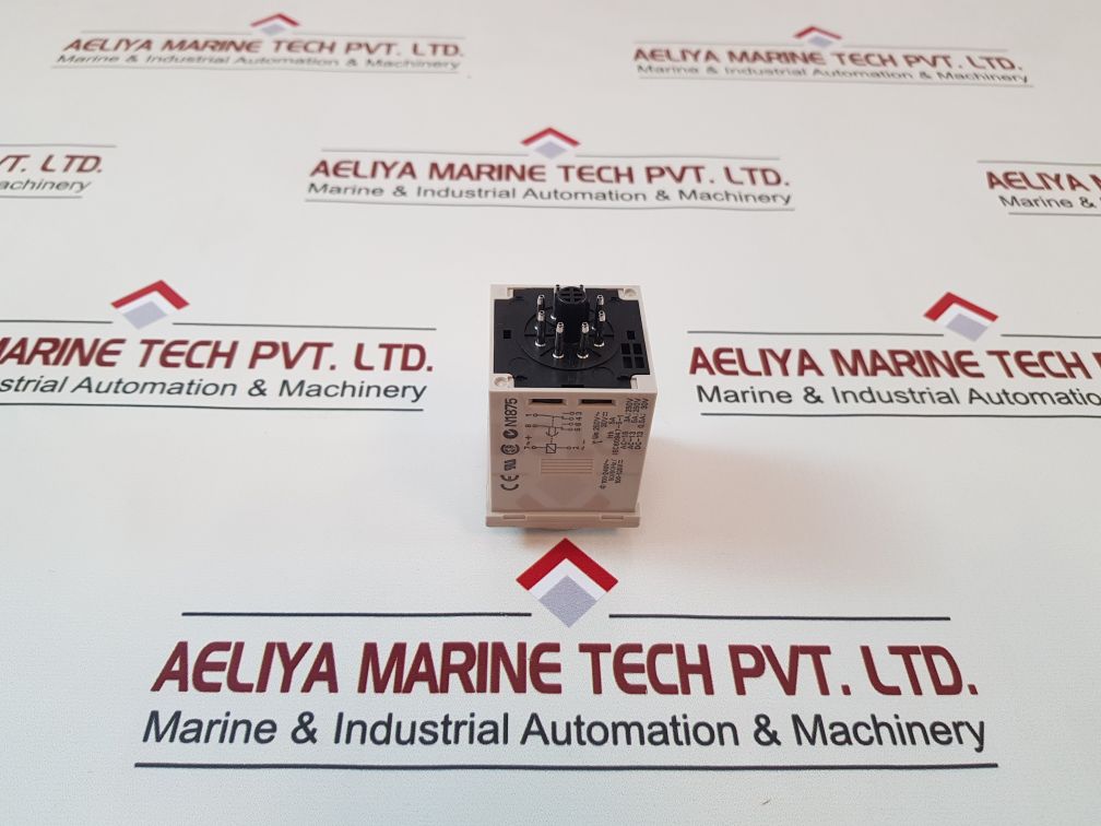 Omron H3Cr-a8E Timer 110Vac
