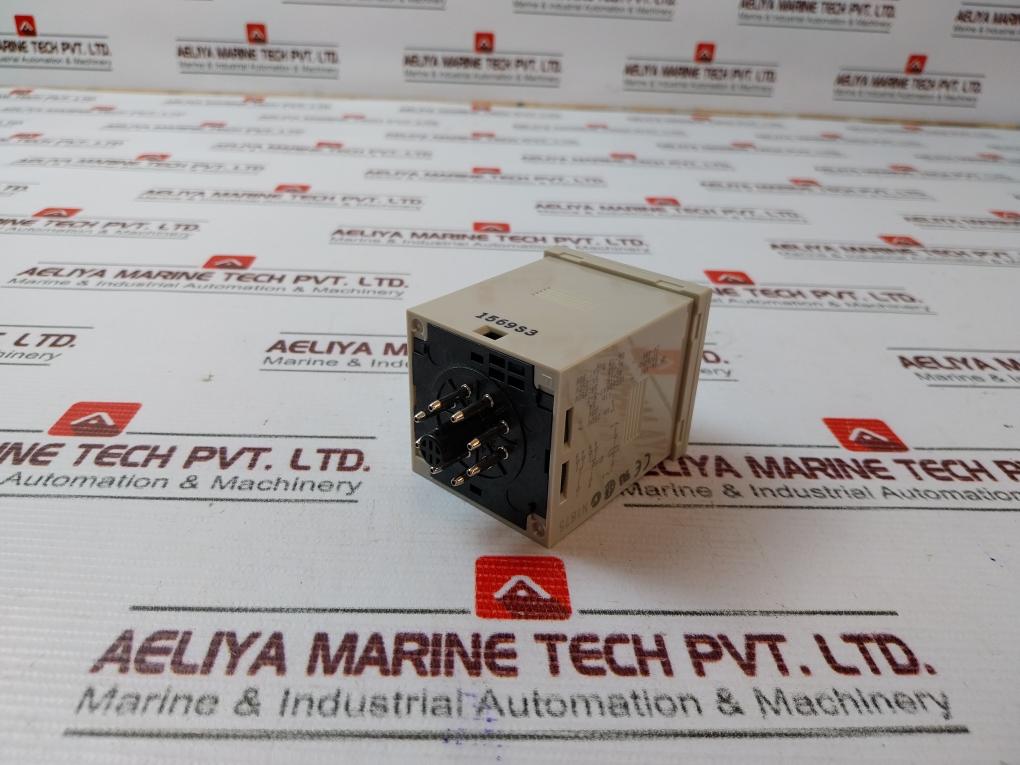 Omron H3Cr-a8E Timer Relay H3Cr