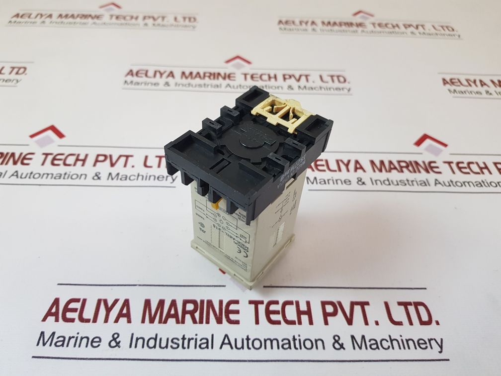 Omron H3Cr-a8El-315 Timer With Base 0-1.2 Min