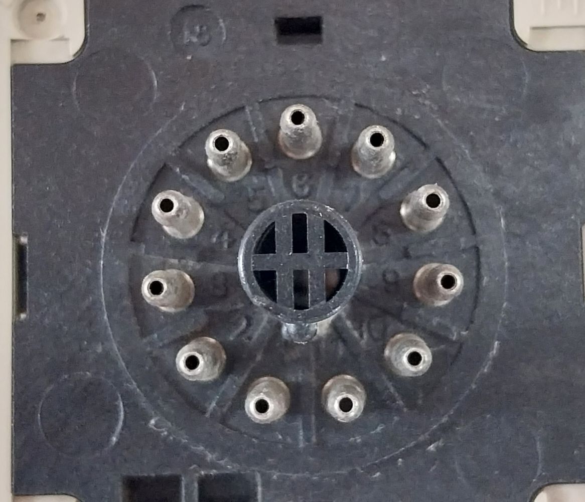 Omron H3Cr-a Multifunction Timer 5A 250 Vac 50/60Hz