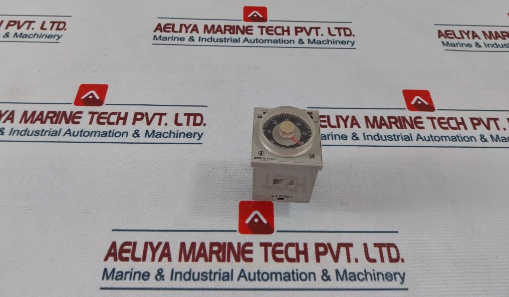 Omron H3Cr-a Multifunction Timer 5A 250 Vac 50/60Hz