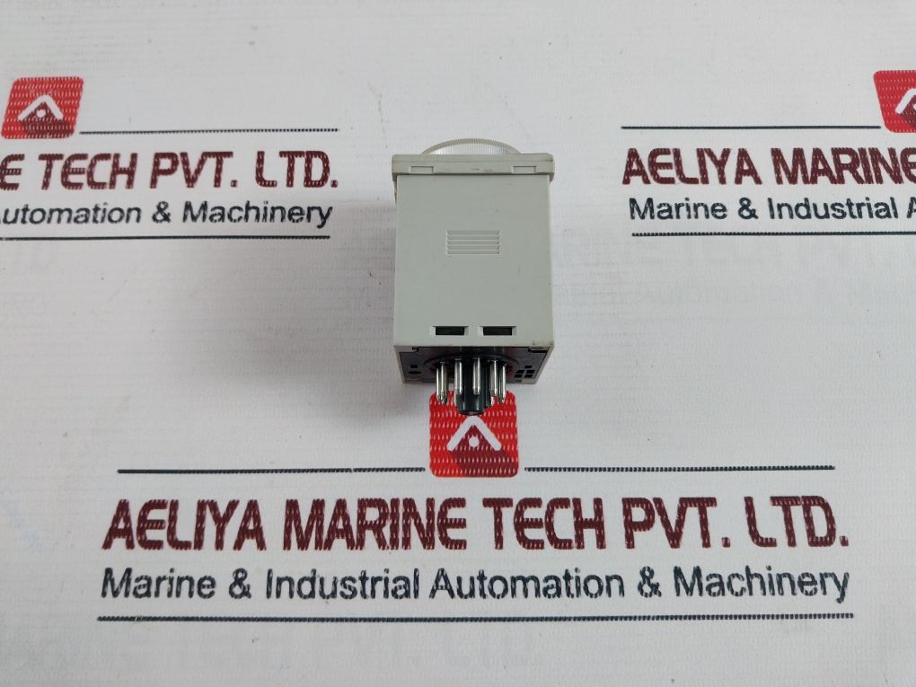 Omron H3Cr-a Digital Timer 100-240Vac 50/60Hz