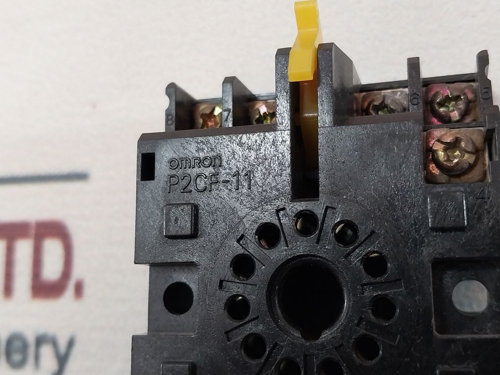 Omron H3Cr-a Solid State Multifunction Timing Relay With Base 0-12 Hrs