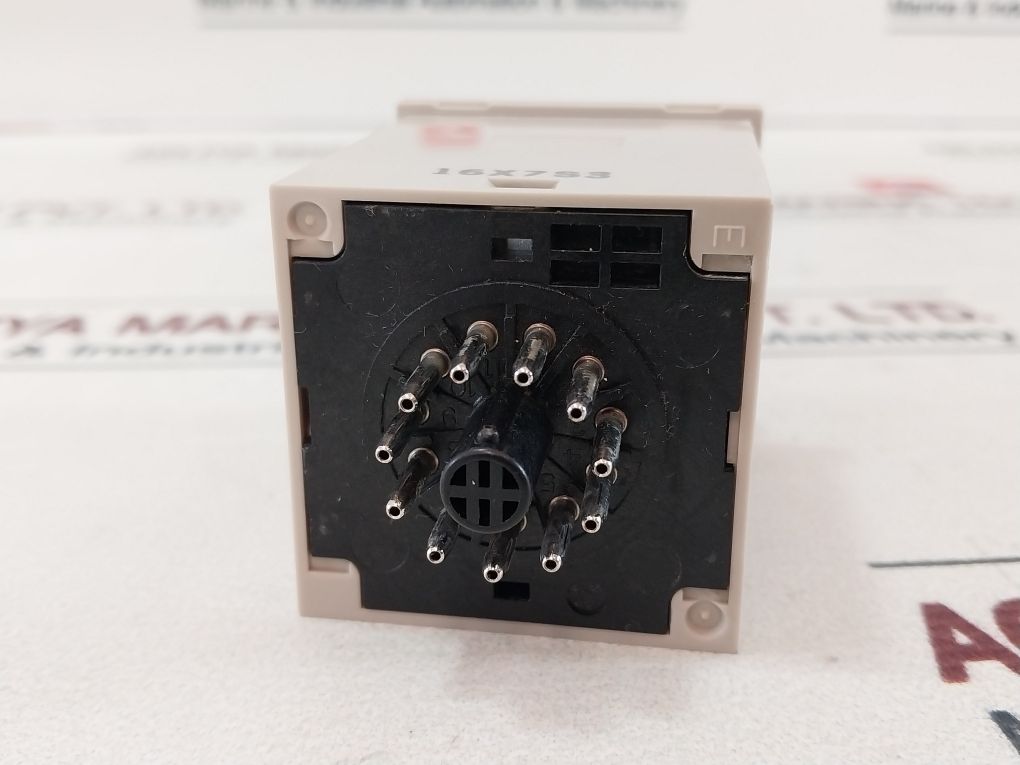 Omron H3Cr-a Solid State Multifunction Timing Relay With Base 0-12 Hrs