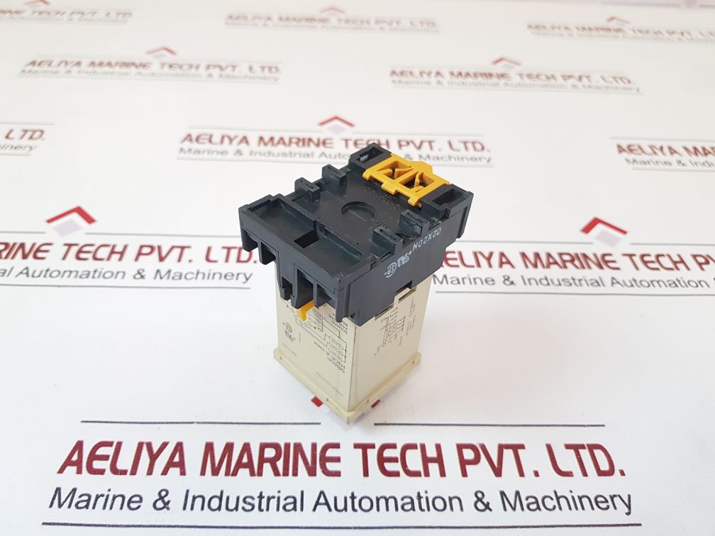 Omron H3Cr-a Timer With Base 0-1.2 Sec