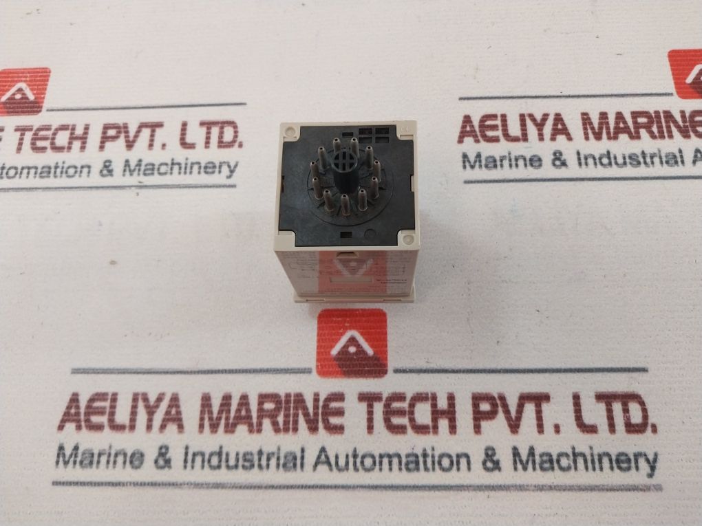 Omron H3Cr-a Timer 0.05S-300H 100-240Vac