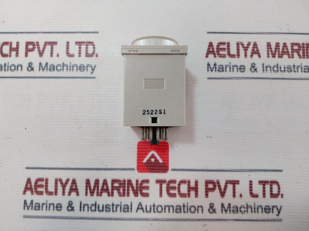 Omron H3Cr-a Timer 0.05S-300H 5A 30Vdc