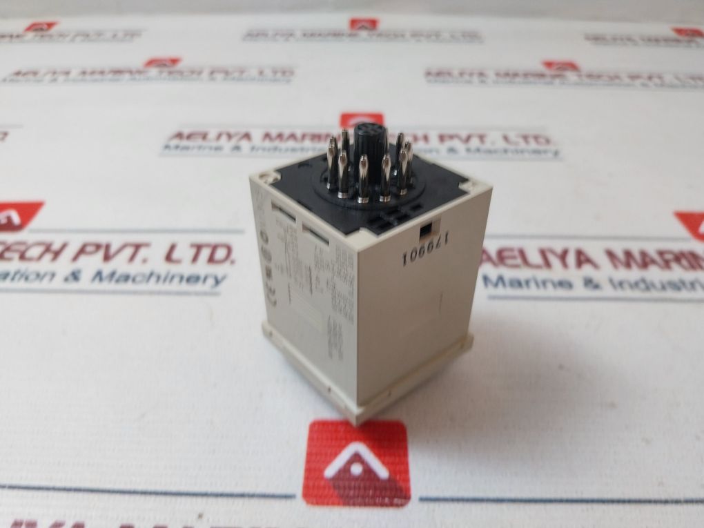 Omron H3Cr-a Timer 1.2S To 300H 100-240Vac 
