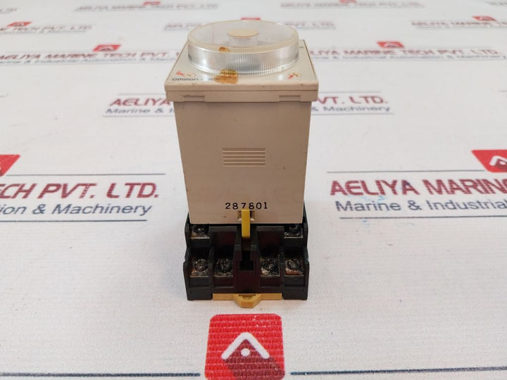 Omron H3Cr-a Timer With Socket Base P2Cf-11