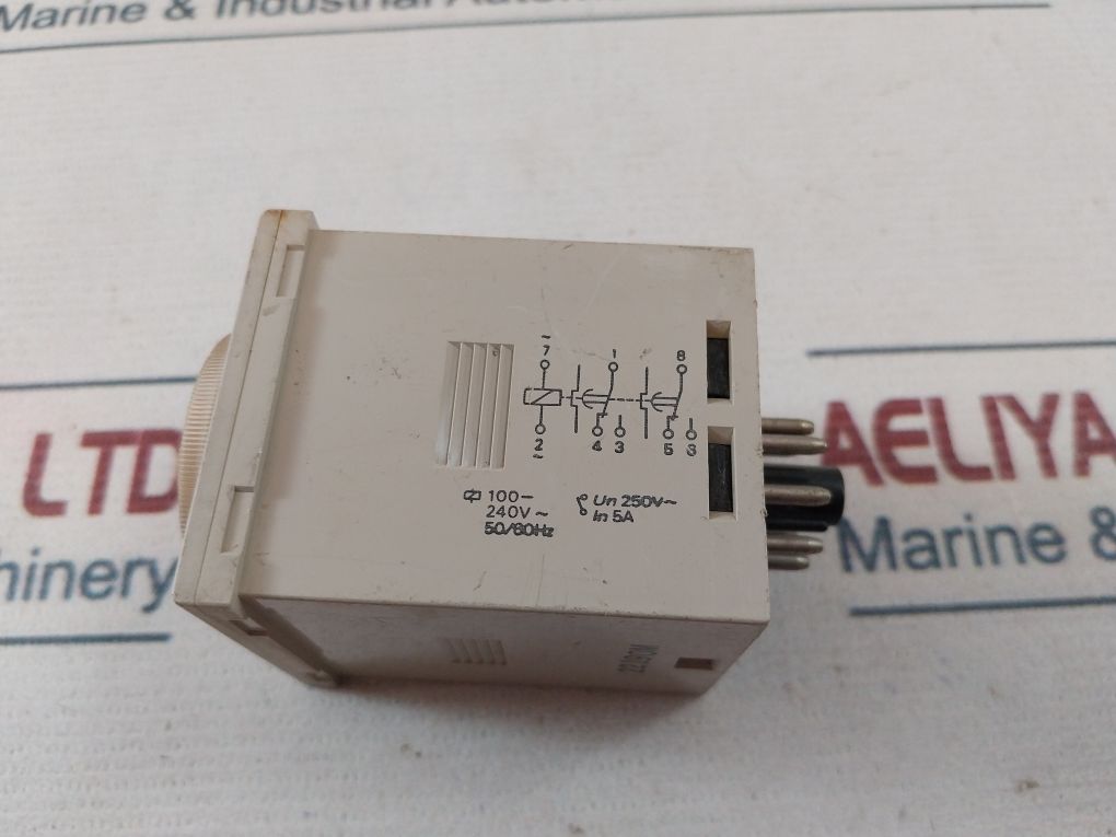 Omron H3Cr-f8 Timer 5A