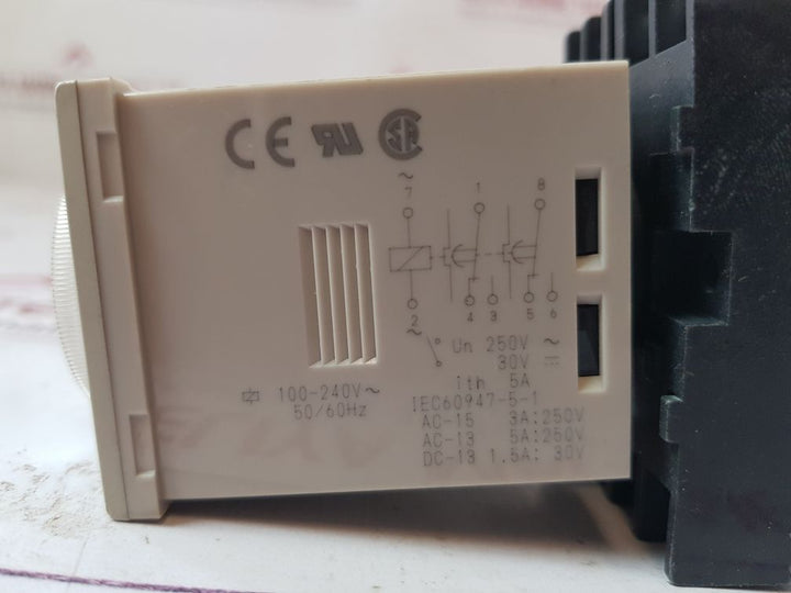 Omron H3Cr-f8 Timer 0 To 30 Hrs With Socket Base