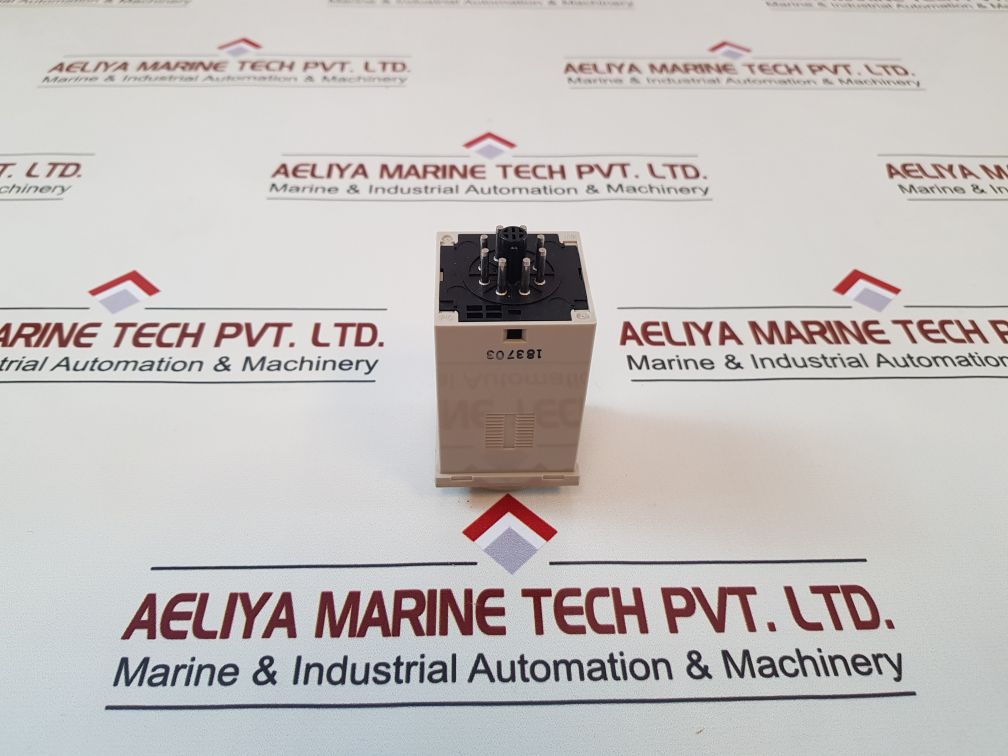 Omron H3Cr-g8L Solid State Timer
