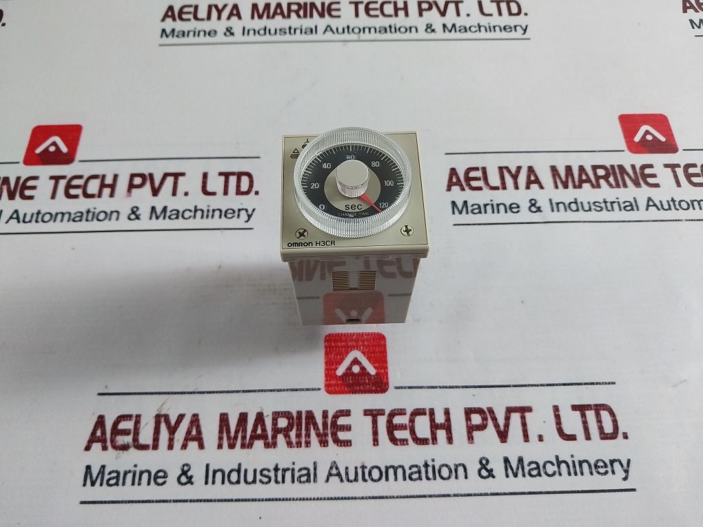 Omron H3Cr-g8L Timer 50/60 Hz