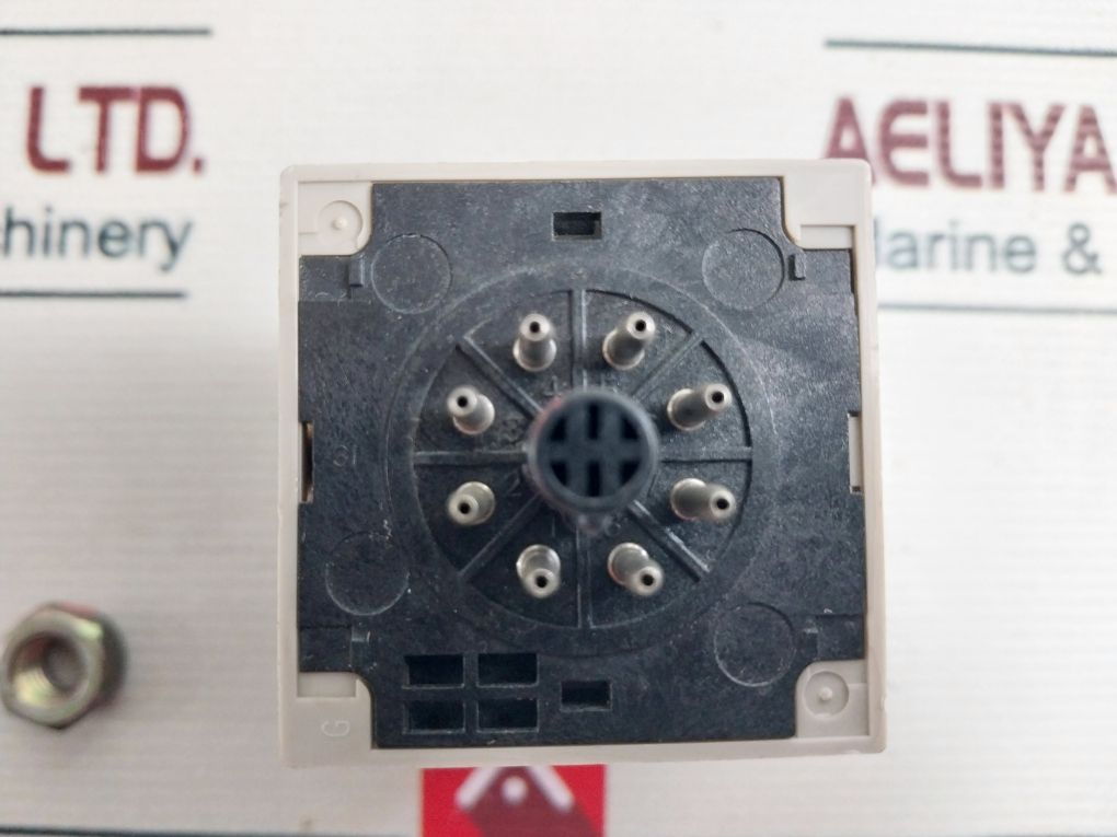 Omron H3Cr-h8L Power Off Delay Timer 200-240V Ac