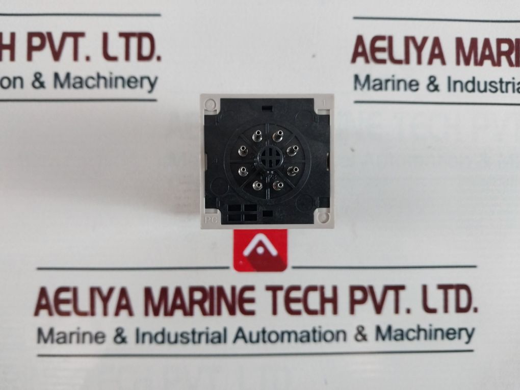 Omron H3Cr-h8L 120Vac