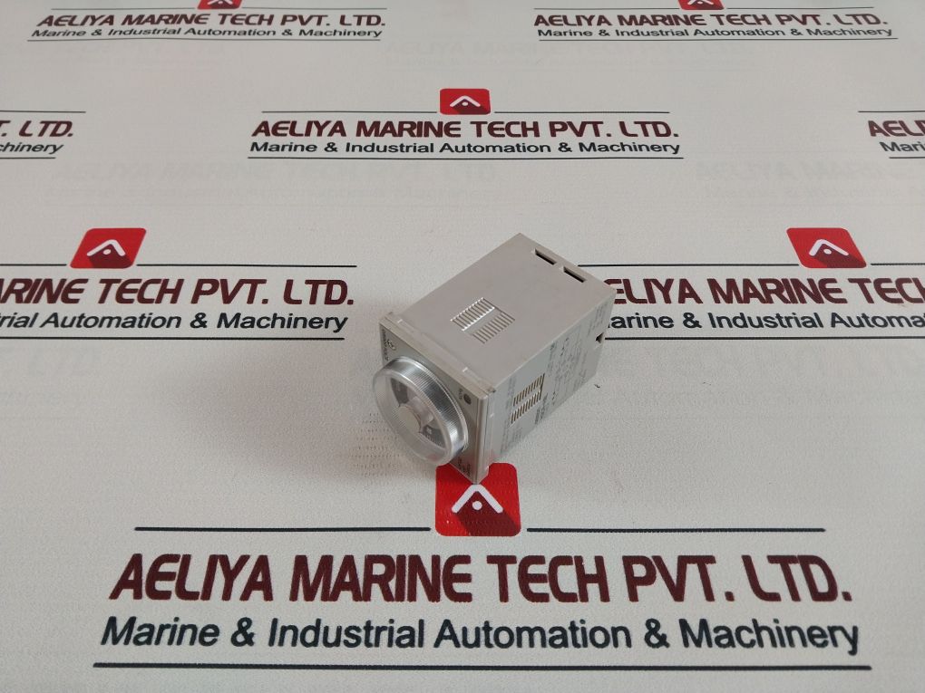 Omron H3Cr-h8L 120Vac