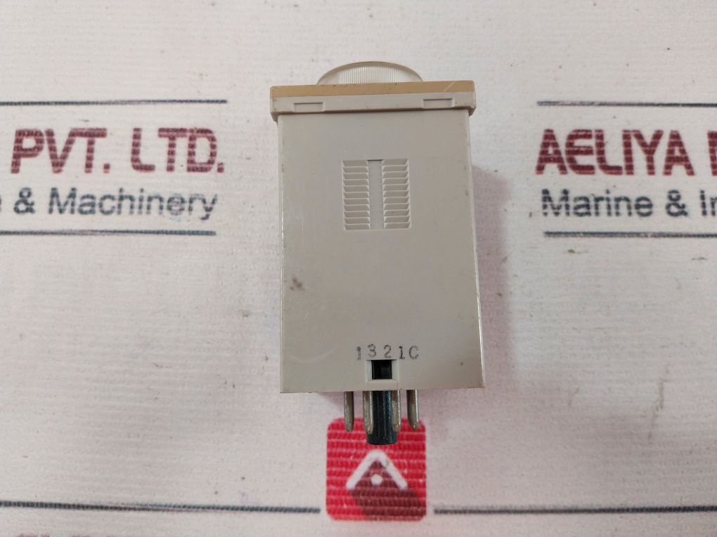 Omron H3Ct-8H Timer 0 To 1.0
