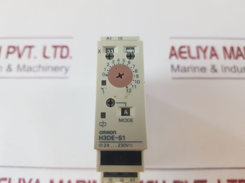 Omron H3De-s1 Timer Relay 0.1S-120H