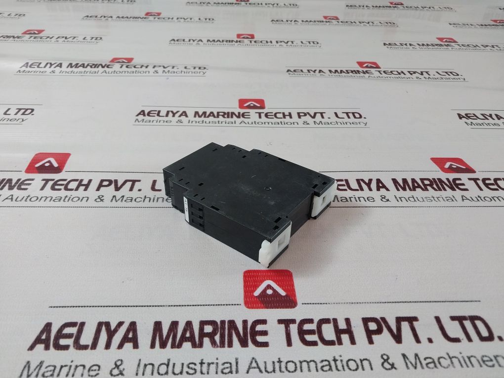 Omron H3Dkz-a1 Time Relay 24-240V Ac/Dc