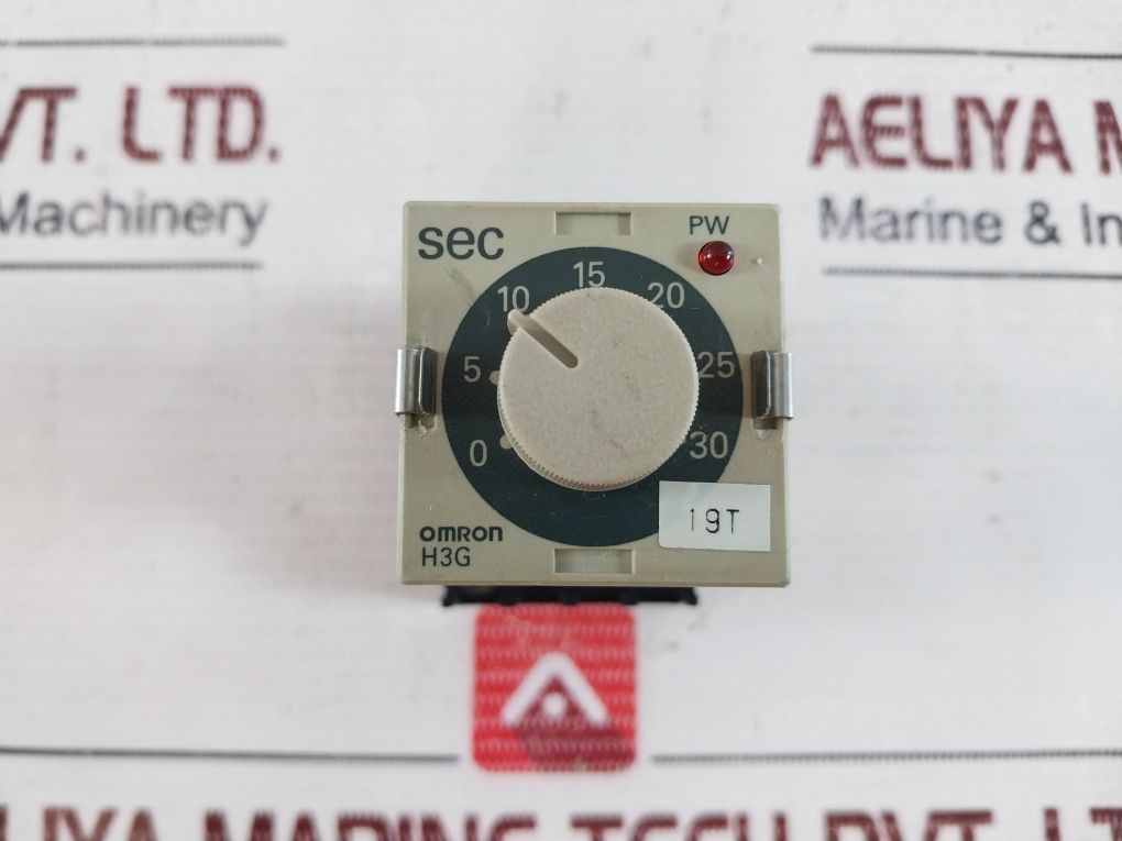 Omron H3G-8C Timer 5A 250 Vac