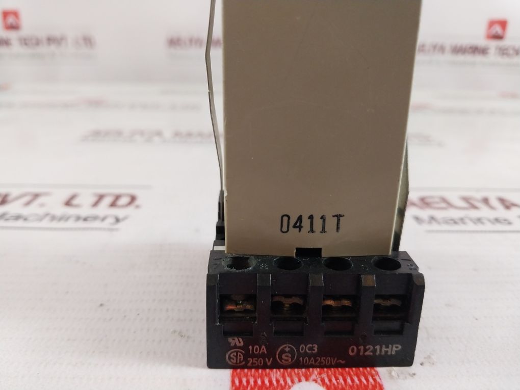 Omron H3G-8C Timer 5A 250 Vac