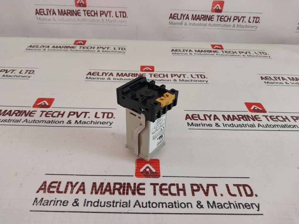 Omron H3Ja-8C Multi-function Solid State Timer 200 To 240 Vac