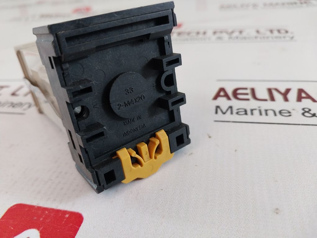 Omron H3Ja-8C Timer 0 To 30 Sec With Base