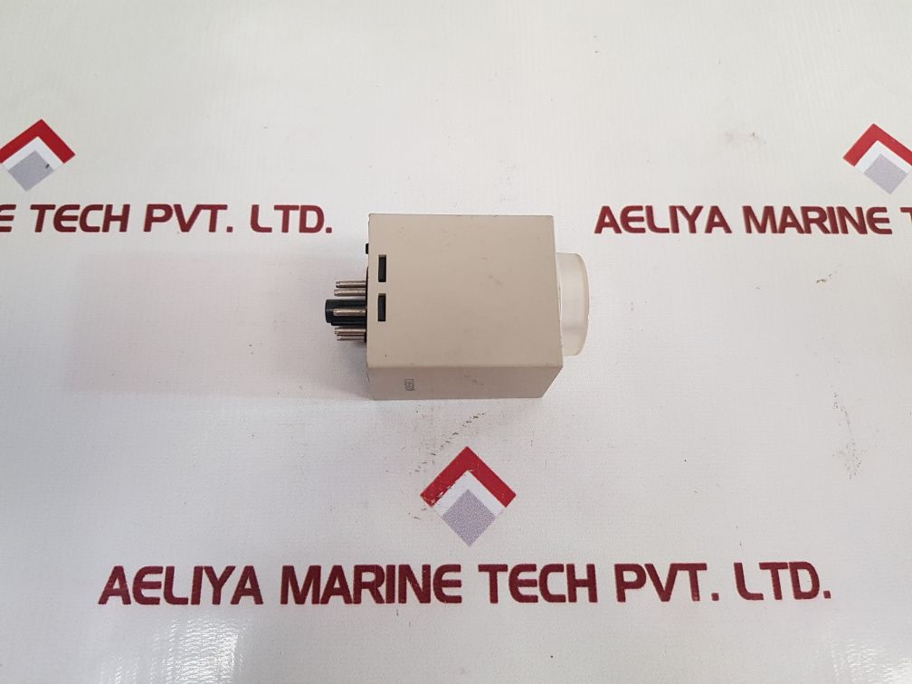 Omron H3M-h Timer 200/220/240 Vac 50/60 Hz