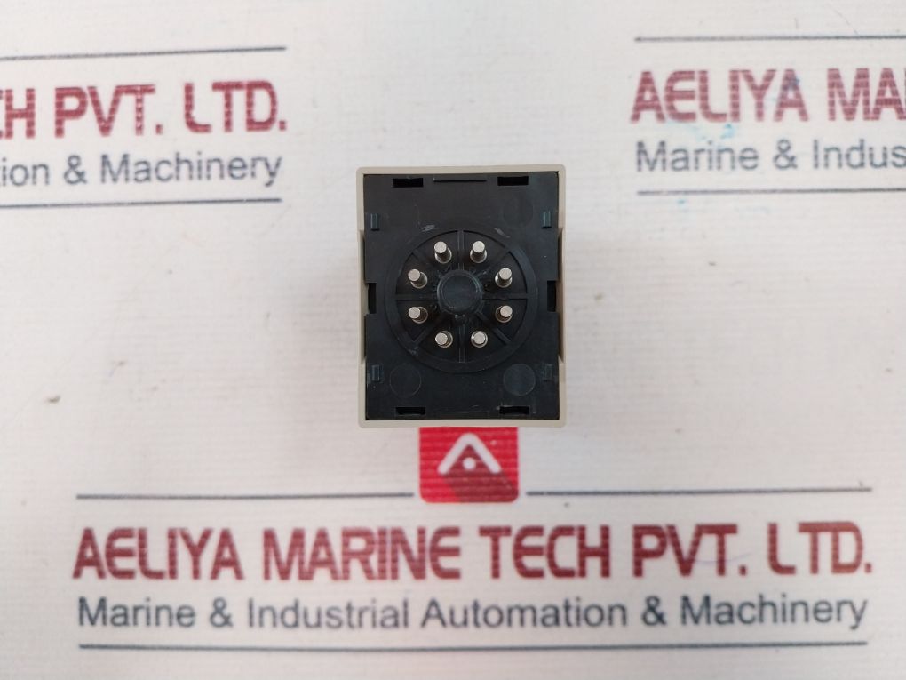 Omron H3M Timer 0-0.5 5A 250 Vac