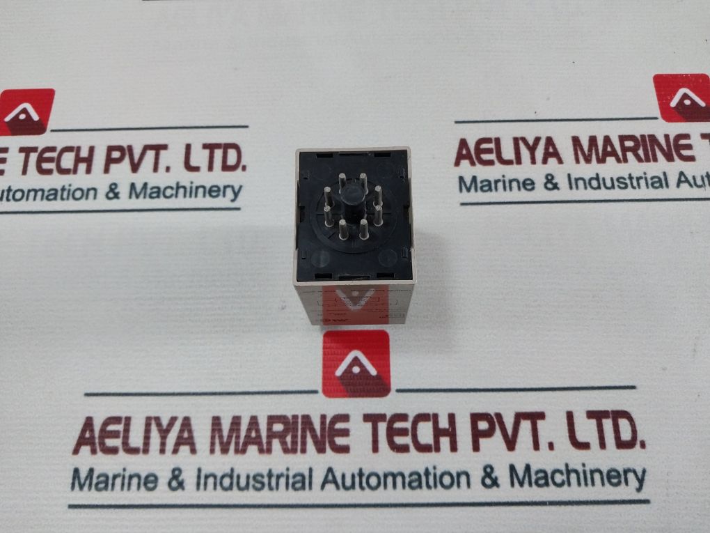 Omron H3M Timer 0 To 1.0 24Vdc 5A 250Vac