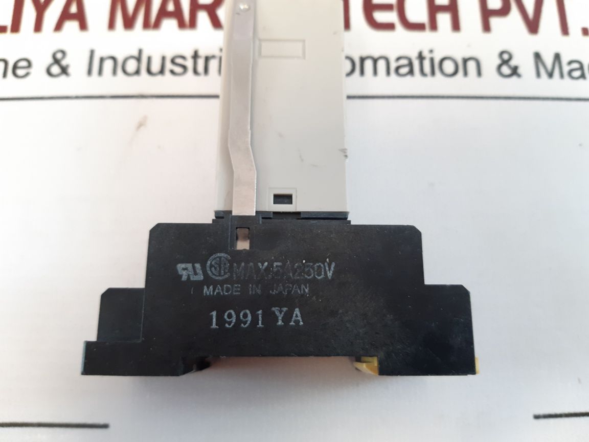 Omron H3Y-2 Timer Ac250V