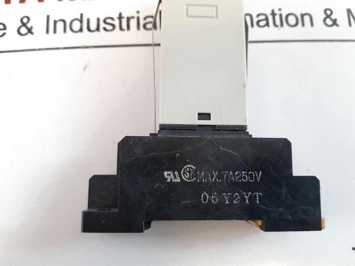 Omron H3Y-2 Timer 0-10 Sec