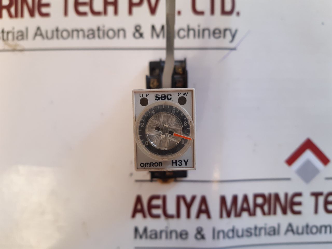 Omron H3Y-2 Timer 0-10 Sec