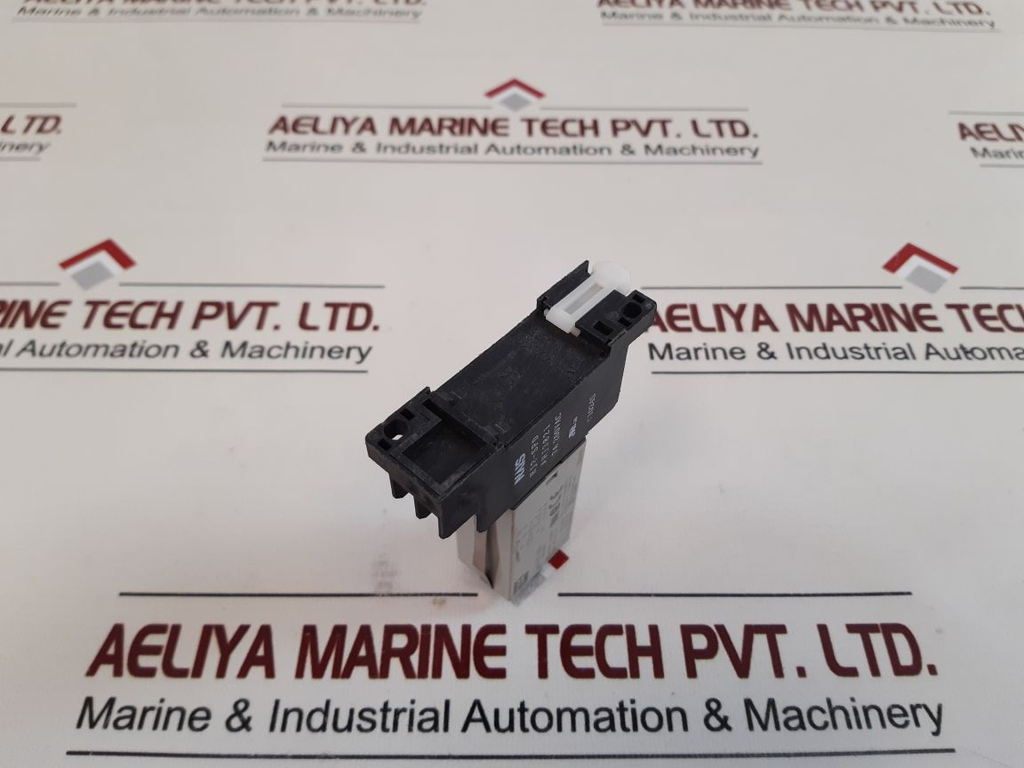 Omron H3Y-2 Timer Ac 100-120V