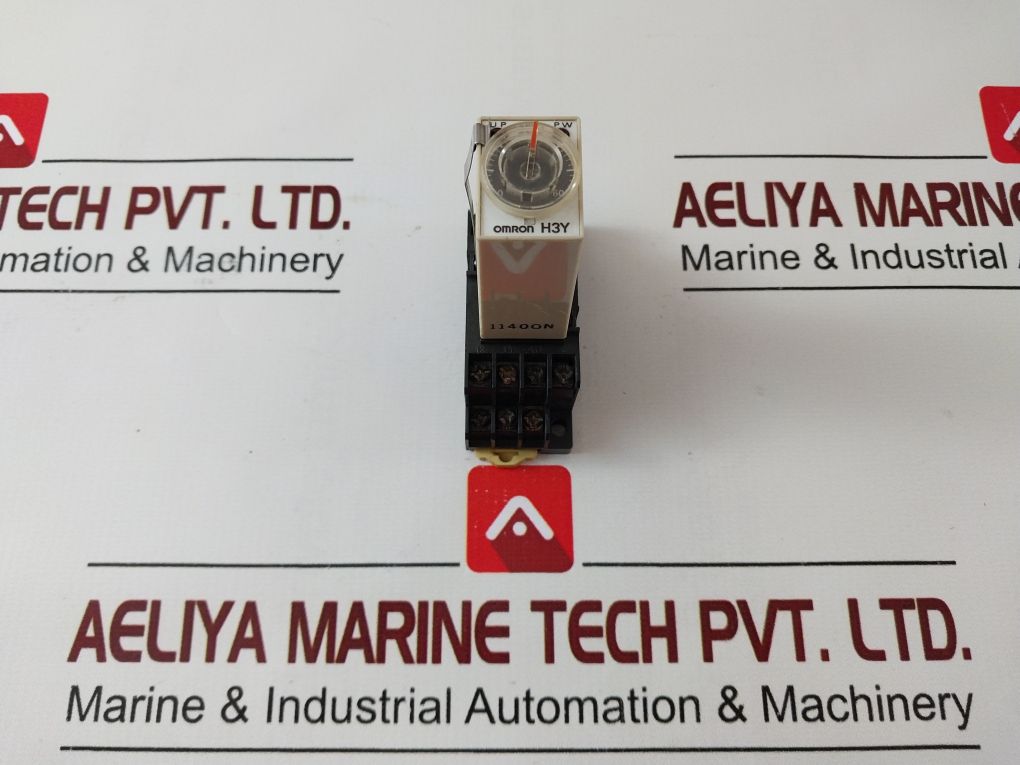 Omron H3Y-2 Timer 110Vac