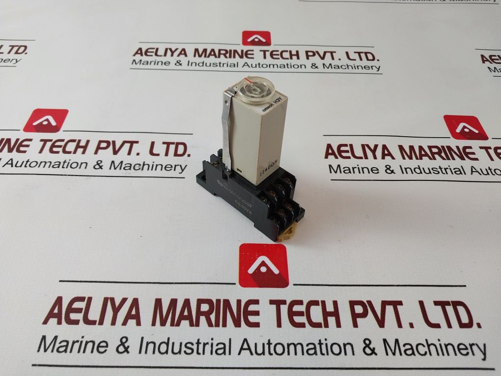 Omron H3Y-2 Timer 110Vac