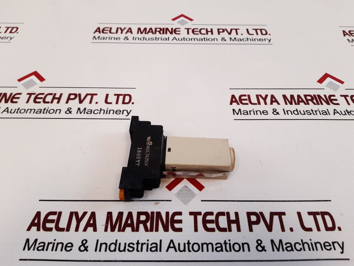 Omron H3Y-2 Timer 0 To 30 Sec