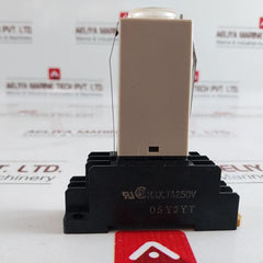Omron H3Y-2-timer 5A 250Vac